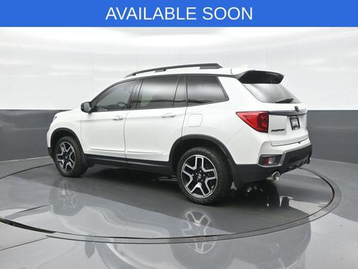 Platinum White Pearl 2022 Honda Passport AWD Elite
