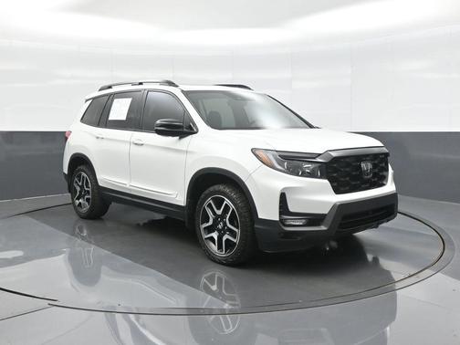 Platinum White Pearl 2022 Honda Passport AWD Elite