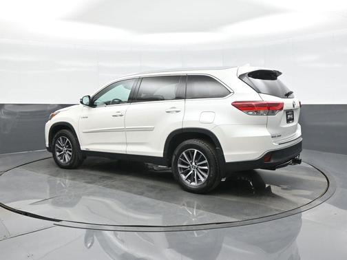 2019 Toyota Highlander Hybrid XLE