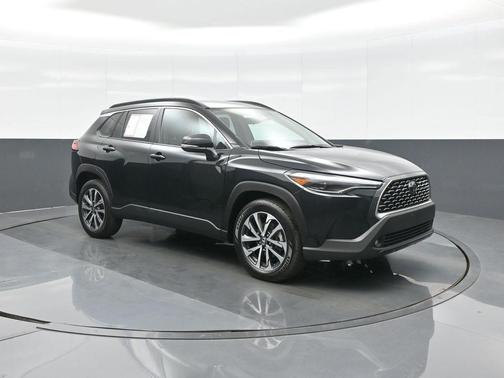 Jet Black 2025 Toyota Corolla Cross XLE