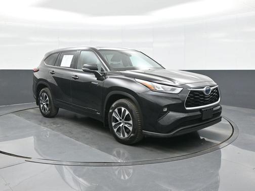 2020 Toyota Highlander Hybrid XLE