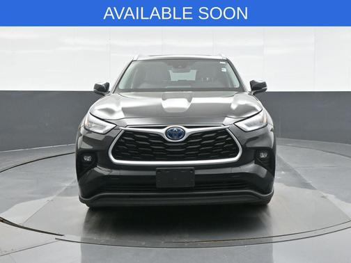 Midnight Black Metallic 2020 Toyota Highlander Hybrid XLE