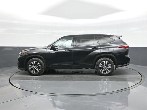 2020 Toyota Highlander Hybrid XLE