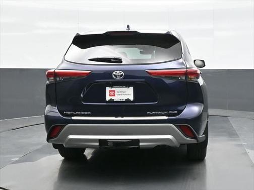 2022 Toyota Highlander Platinum
