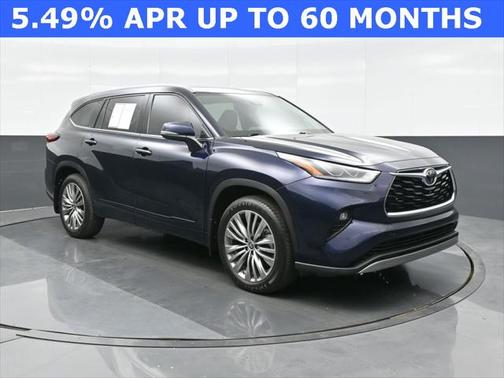 2022 Toyota Highlander Platinum