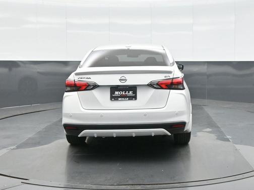 2021 Nissan Versa 1.6 S