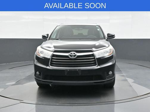 Midnight Black Metallic 2016 Toyota Highlander XLE
