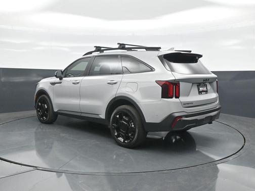 Wolf Gray 2025 Kia Sorento SX