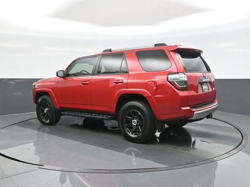 Barcelona Red Metallic 2015 Toyota 4Runner Trail