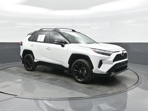 2024 Toyota RAV4 Hybrid SE