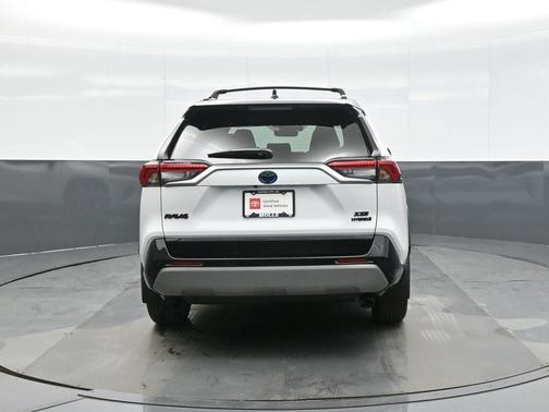 2024 Toyota RAV4 Hybrid SE