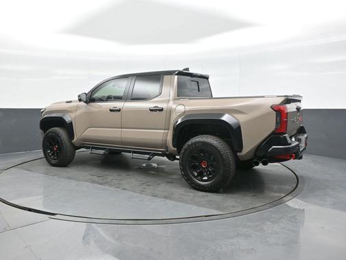 2025 Toyota Tacoma Hybrid TRD Pro