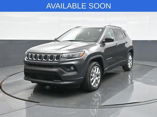 Granite Crystal Metallic Clearcoat 2023 Jeep Compass Latitude Lux