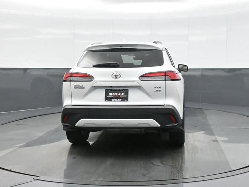 2023 Toyota Corolla Cross XLE