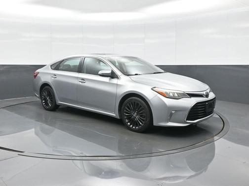 Celestial Silver Metallic 2017 Toyota Avalon Touring