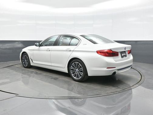 2019 BMW 530e xDrive iPerformance