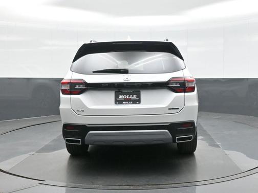 2025 Honda Pilot Touring 8-Passenger