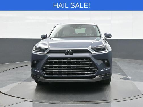 Cloud 2024 Toyota Grand Highlander Platinum