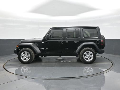 Black Clearcoat 2021 Jeep Wrangler Unlimited Sport