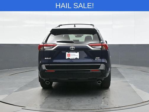 2025 Toyota RAV4 Hybrid SE