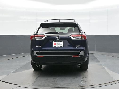 2025 Toyota RAV4 Hybrid SE