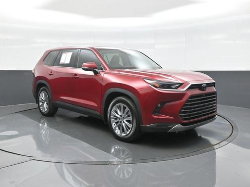 Pearl 2026 Toyota Grand Highlander Platinum
