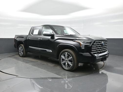 2023 Toyota Tundra Hybrid Capstone