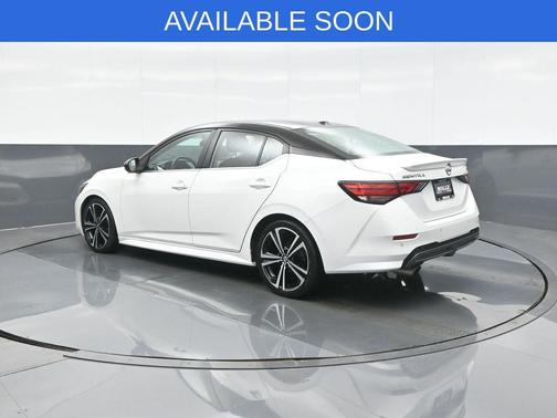 Aspen White/Super Black 2020 Nissan Sentra SR