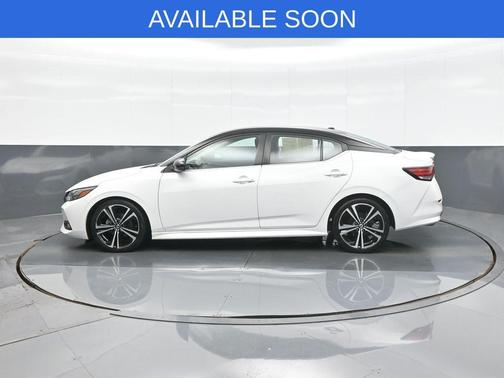 Aspen White/Super Black 2020 Nissan Sentra SR