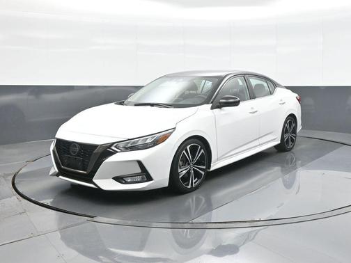 Aspen White/Super Black 2020 Nissan Sentra SR