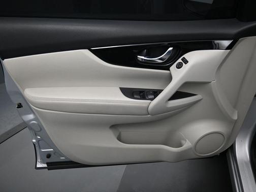 2018 Nissan Rogue Sport SV