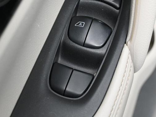 2018 Nissan Rogue Sport SV