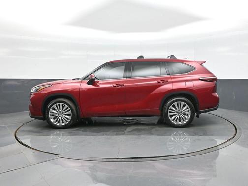 2025 Toyota Highlander Platinum