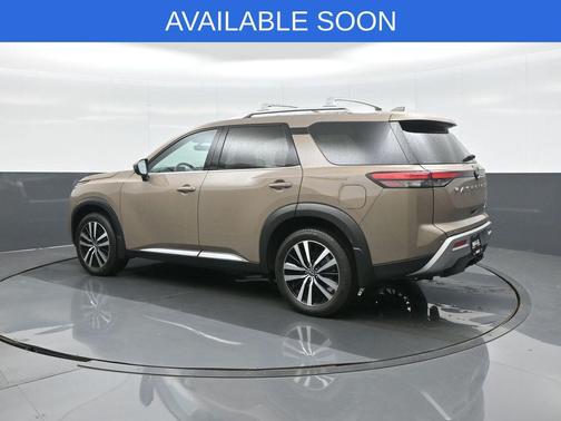 Baja Storm 2024 Nissan Pathfinder Platinum 4WD