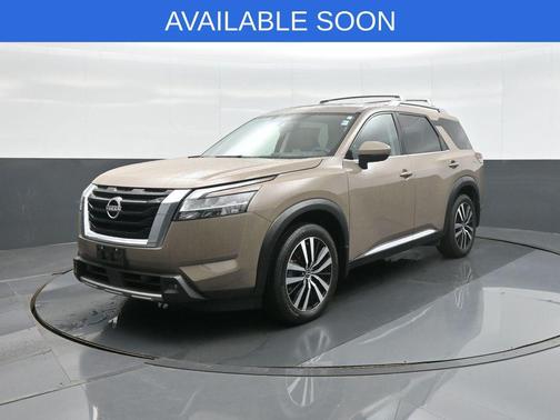 Baja Storm 2024 Nissan Pathfinder Platinum 4WD