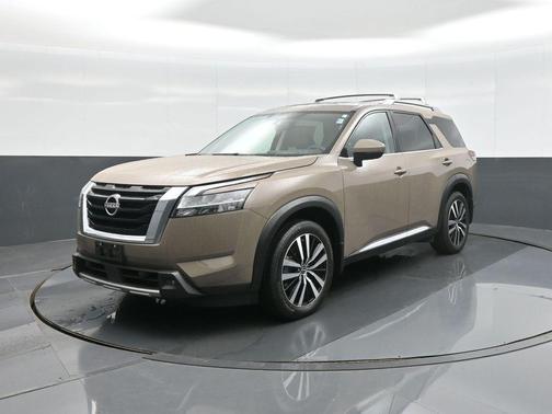 Baja Storm 2024 Nissan Pathfinder Platinum 4WD