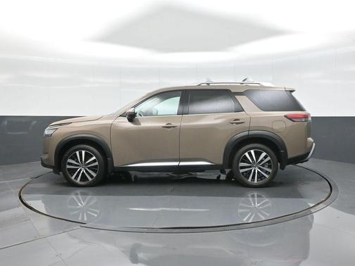 Baja Storm 2024 Nissan Pathfinder Platinum 4WD