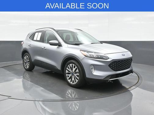 Silver Metallic 2021 Ford Escape Titanium