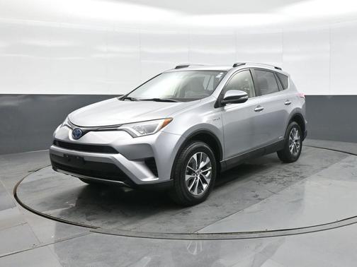 2018 Toyota RAV4 Hybrid LE