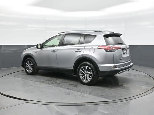 2018 Toyota RAV4 Hybrid LE