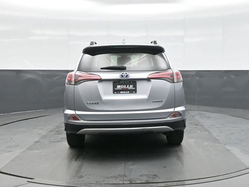 2018 Toyota RAV4 Hybrid LE