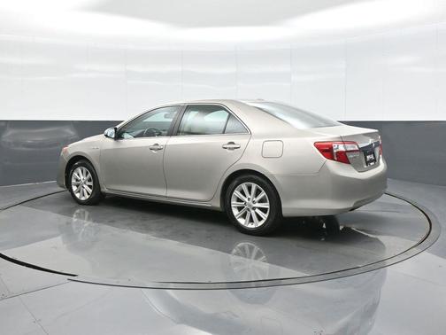 2014 Toyota Camry Hybrid XLE