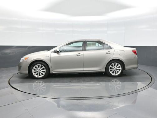 2014 Toyota Camry Hybrid XLE