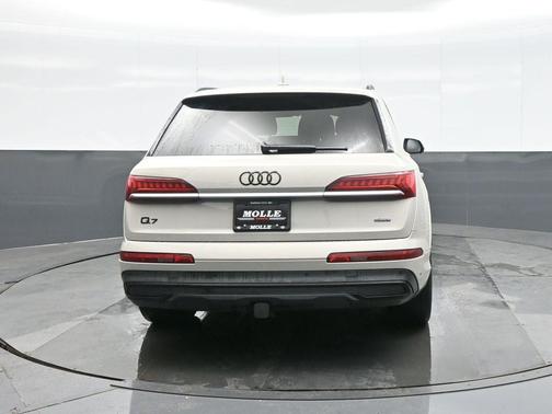 2021 Audi Q7 55 Prestige