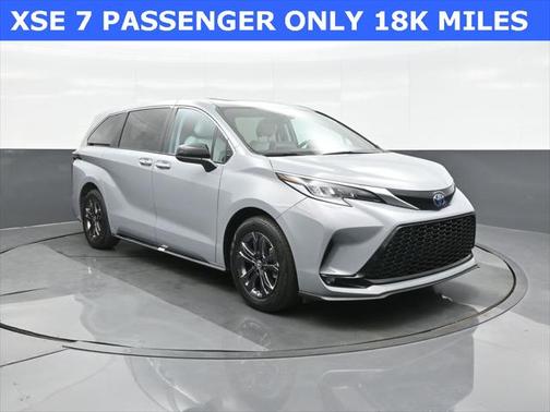2024 Toyota Sienna XSE 7 Passenger