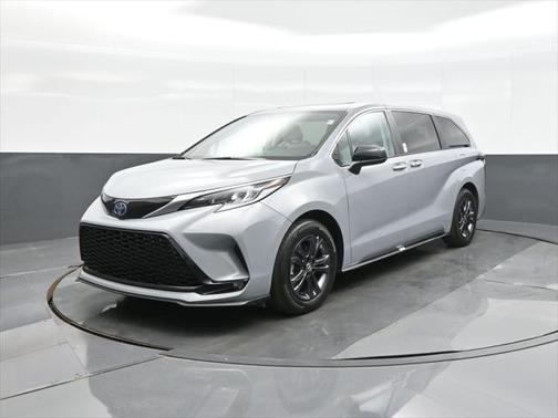 2024 Toyota Sienna XSE 7 Passenger