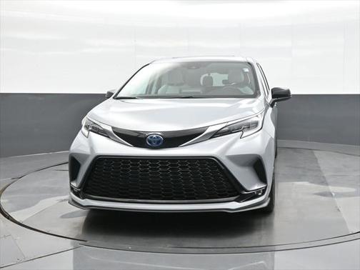 2024 Toyota Sienna XSE 7 Passenger