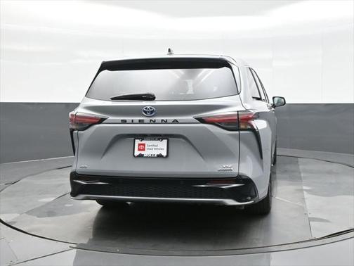2024 Toyota Sienna XSE 7 Passenger