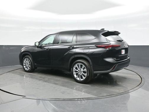2025 Toyota Highlander Hybrid Limited