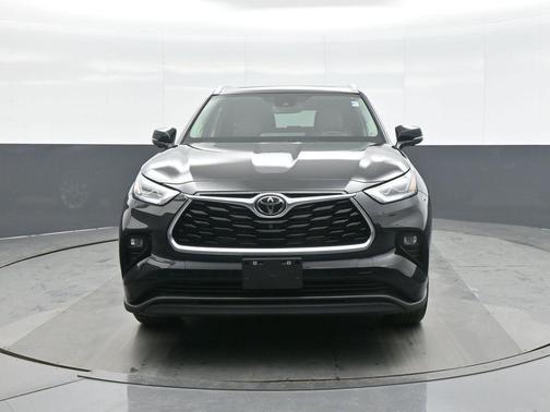 2025 Toyota Highlander Hybrid Limited